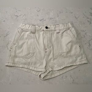 White denim shorts | Pacsun